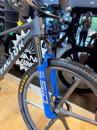 Bicicleta Factor Lando HT Talla M