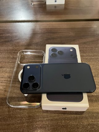 iPhone 17 Pro Max Azul Marino