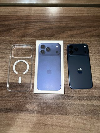 iPhone 17 Pro Max Azul Marino