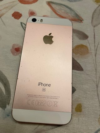 iPhone SE Rose Gold