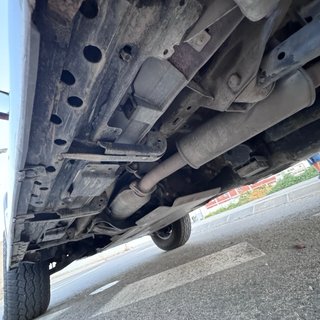 MITSUBISHI MONTERO