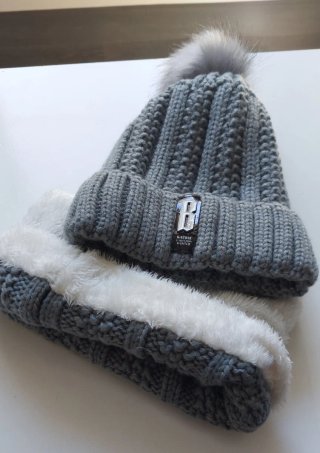Gorro y Cuello de Invierno Gris