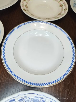 Lote 8 Platos Hondos Vintage Pocelana