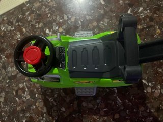 Se regala Coche Correpasillos Infantil Verde