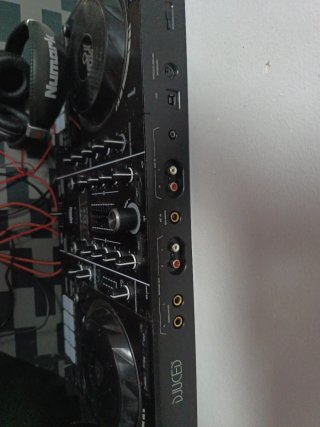 Hercules DJ Control Impulse 500