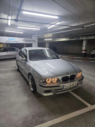 BMW 525i M E39 Manual