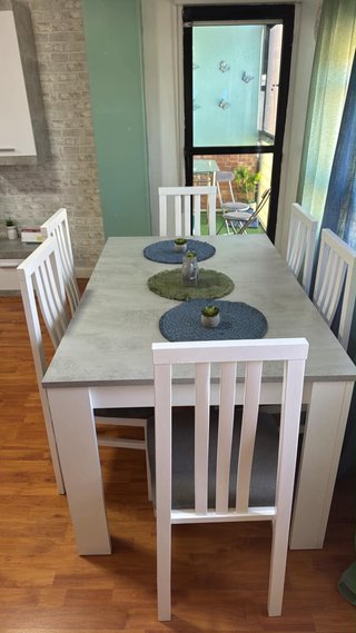 Juego de Comedor con 4 Sillas