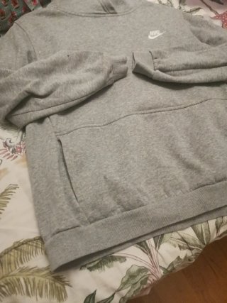 Sudadera con capucha Nike gris