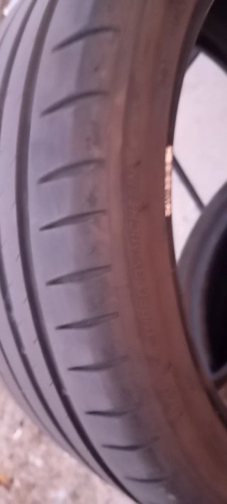 Neumáticos Michelin 215/40 R17 87Y