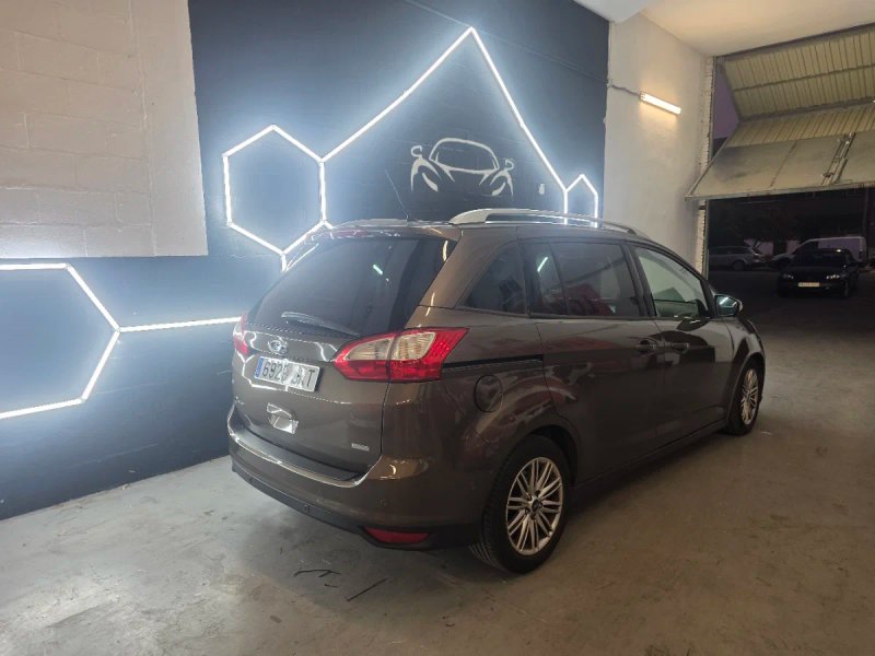 Ford Grand C-Max 2016, foto 4