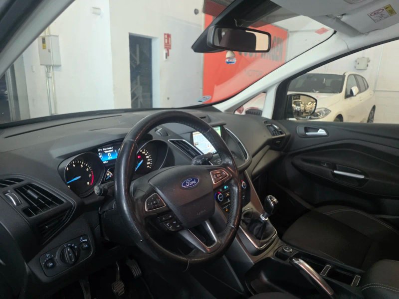 Ford Grand C-Max 2016, foto 11