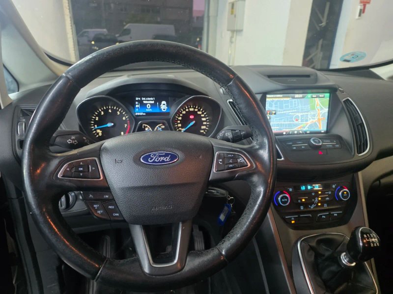 Ford Grand C-Max 2016, foto 13