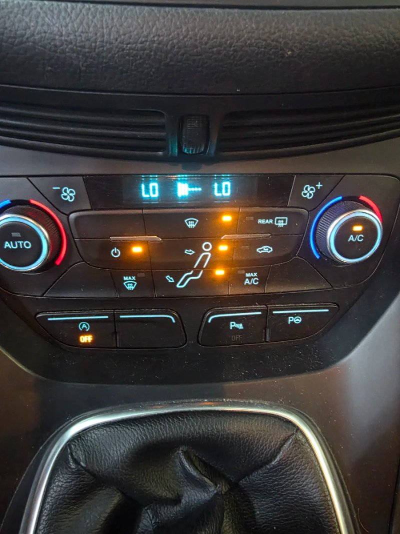 Ford Grand C-Max 2016, foto 15