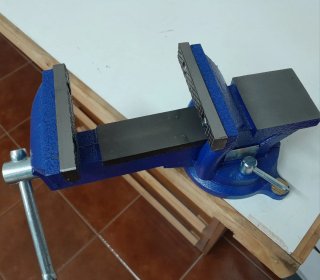 Tornillo de Banco de Acero Azul