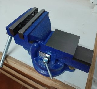 Tornillo de Banco de Acero Azul