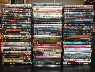 Lote de 140 Películas en DVD.Series. Muchas NUEVAS