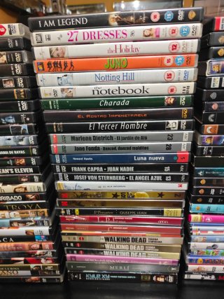 Lote de 140 Películas en DVD.Series. Muchas NUEVAS