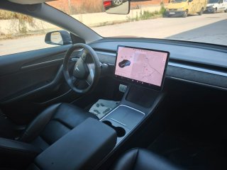 Tesla Model 3 512 cv.