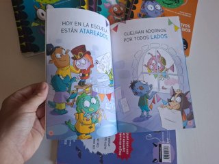 Lote 21 libros Escuela de Monstruos. Sally Rippin