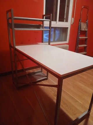 Escritorio metálico