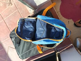 Mochila Escolar Azul con Estampado