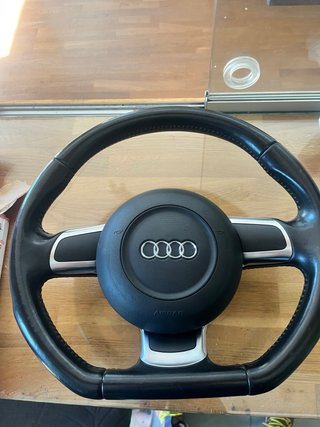 Volante Achatado Audi A3 8P