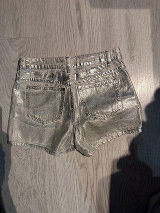 Pantalón corto plateado Mango T. S