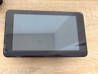 Reproductor multimedia con pantalla de 9 pulgadas