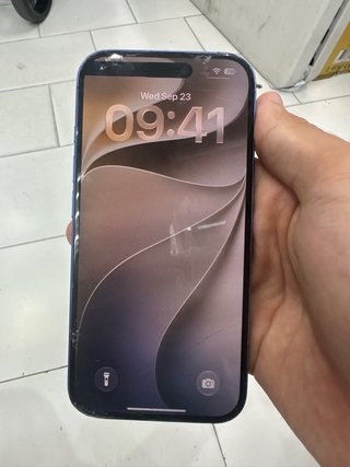 iPhone 16