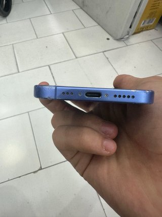 iPhone 16