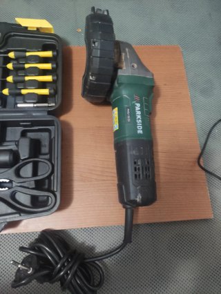 Lote de herramientas eléctricas y manuales