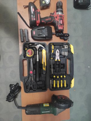 Lote de herramientas eléctricas y manuales