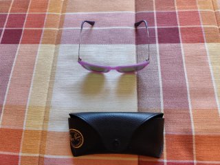 Gafas de sol Ray-Ban para niña moradas
