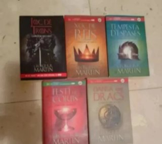 Serie de libros juego de tronos catalán