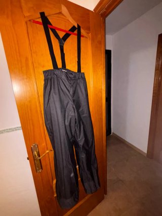 Pantalón (mujer) de Nieve con Tirantes  UN SOLO US