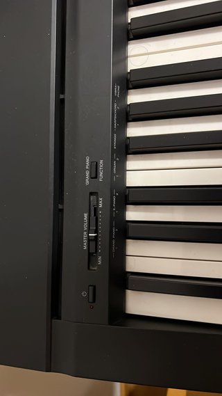 Piano Yamaha P-35