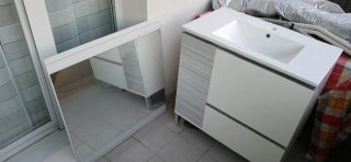 Mueble de baño con espejo