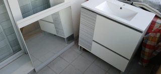 Mueble de baño con espejo