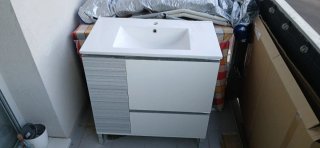 Mueble de baño con espejo
