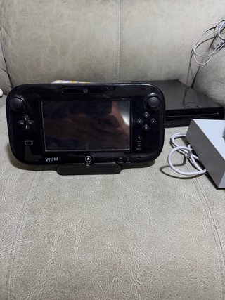 Nintendo Wii U Negra + 5 juegos