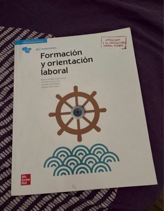 3 libros de auxiliar de enfermeria nuevos