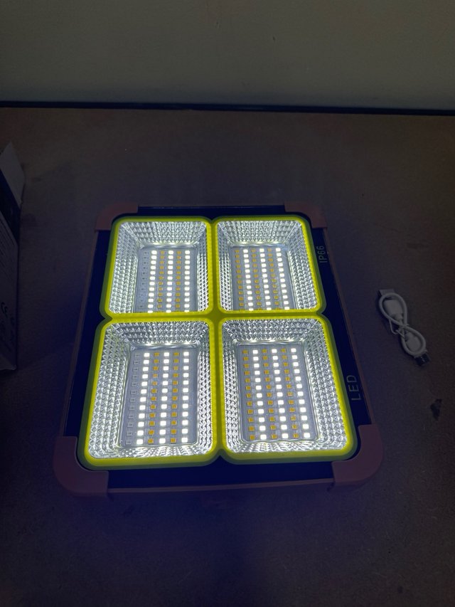 Luz solar Portatil con power Bank 12000mAh