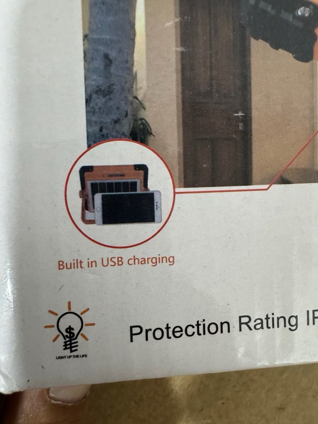 Luz solar Portatil con power Bank 12000mAh
