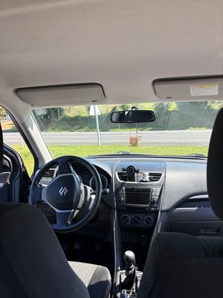 Suzuki Swift 2012