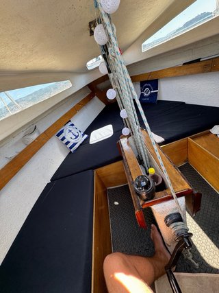 Velero Polikea Stream 550