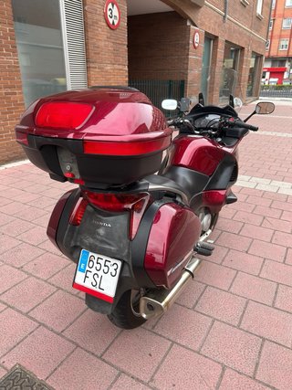 Honda NT700V Deauville