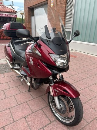 Honda NT700V Deauville