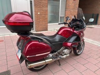 Honda NT700V Deauville