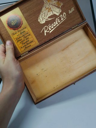 Caja de Puros de Madera Rossli