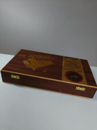 Caja de Puros de Madera Rossli